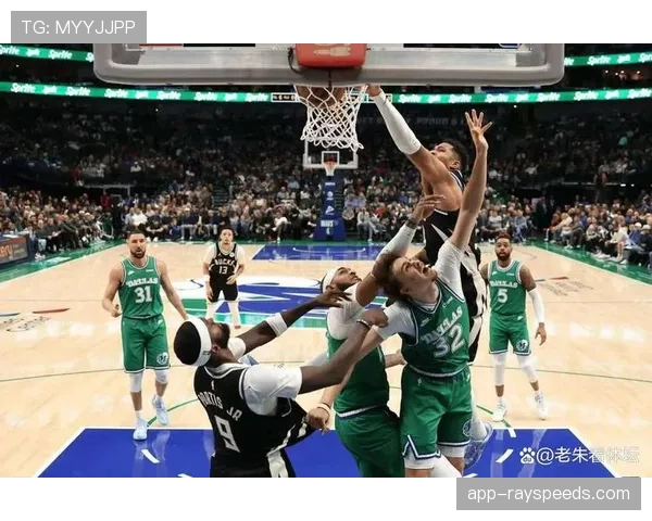 雄鹿113-109逆转活塞，字母哥伤退后波特扛起进攻