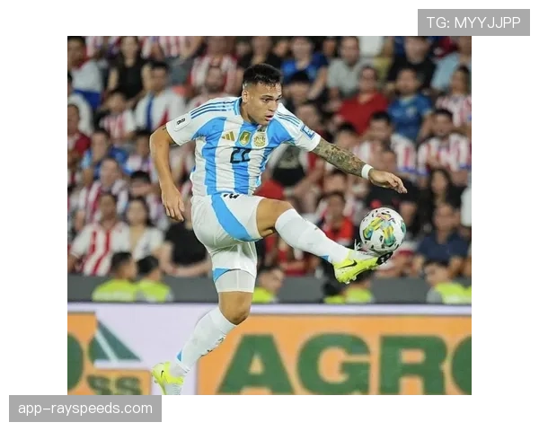 国米球迷主场高歌劳塔罗，阿根廷射手成梅阿查新偶像