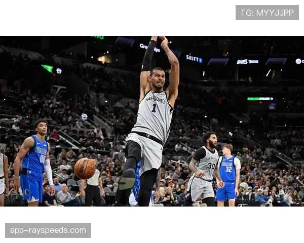 卡斯尔40分12篮板12助攻创生涯纪录,马刺138-125送独行侠七连败