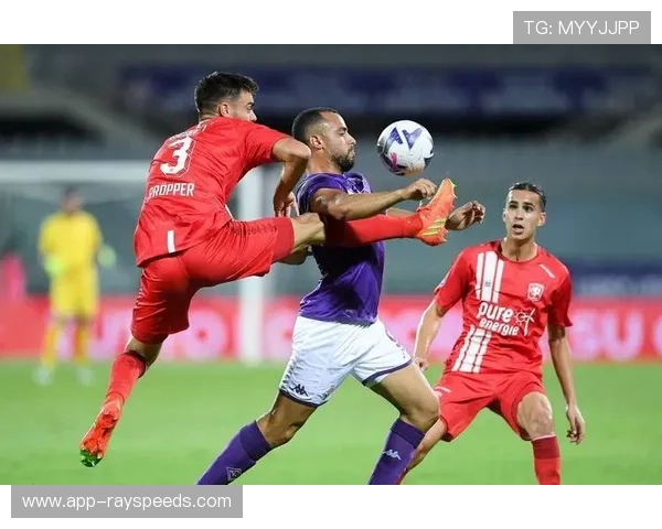 巴萨因转会费分歧退出尼斯塔德谈判,特温特坚持1000万欧要价