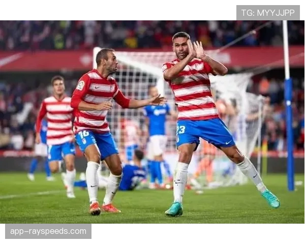 从争议点球到绝平:复盘里昂与马赛的戏剧性平局 从争议点球到绝平:复盘里昂与马赛的戏剧性平局